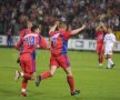 Imagini de la Steaua - Dinamo, din mai 2002