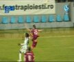 Intrare dură a lui Nuno Diogo asupra lui Fatai (captură: DigiSport)