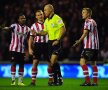 Howard Webb a greşit grav la meciul dintre Sunderland şi Everton, acordînd un penalty gratuit oaspeţilor (foto: Getty)