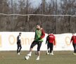 Cîinii" au efectuat azi primul antrenament cu mingea de cînd au reluat pregătirile