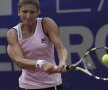 Irina Begu (foto) și Monica Niculescu s-au calificat în optimile de la Australian Open