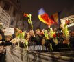 Peste 1.000 de fani s-au adunat în Piaţa Universităţii
