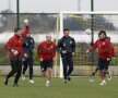 
Steliştii s-au bucurat de un antrenament cu mingea de dimineaţă