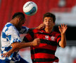 Băiatul lui, Matheus (dreapta), în primul său meci la Flamengo