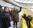 Gigi Becali a inspectat gazonul de pe Arena Naţională