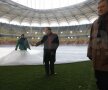 Gigi Becali a inspectat gazonul de pe Arena Naţională