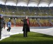 Gigi Becali a inspectat gazonul de pe Arena Naţională