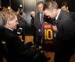 Un cadou miraculos pentru Mihai: tricoul lui Messi, cu autograf