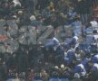 VIDEO & FOTO Imagini cu incidentele de pe Naţional Arena