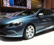 Noul Volvo V40 atacă segmentul sportback, iniţiat de Audi A3, BMW Seria 1 şi Mercedes-Benz A Klasse. Versiunea de top va ascunde sub capotă propulsorul turbo T5, 254 cai putere şi o acceleraţie de la 0 la 100 km/h în numai 6,7 secunde.