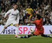 VIDEO şi FOTO » Rămîn 6 puncte diferenţă! Realul a făcut show pe Bernabeu după victoria Barcei la Mallorca