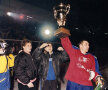 1999. Cu unul dintre cele nouă trofee de campion al României cîștigate cu Steaua