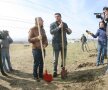 Claudiu Niculescu a dat tonul la plantarea copacilor