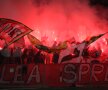 Suporterii rapidişti şi cei dinamovişti au făcut întotdeauna spectacol în tribune