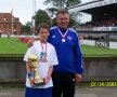 Cu antrenorul său de la școala de fotbal "Roman Tulis"