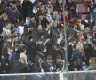 Femeile şi copiii au luat cu asalt stadionul din Giuleşti foto: Cristi Preda