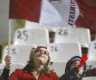 Femeile şi copiii au luat cu asalt stadionul din Giuleşti foto: Cristi Preda