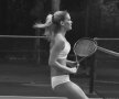 Bar Refaeli a realizat o şedinţă foto pentru prezentarea echipamentelor de tenis