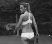 Bar Refaeli a realizat o şedinţă foto pentru prezentarea echipamentelor de tenis