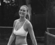Bar Refaeli a realizat o şedinţă foto pentru prezentarea echipamentelor de tenis