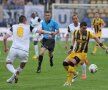 FOTO  FC Braşov - U Cluj 1-1 » Nici o lacrimă: foştii elevi ai lui Badea n-au avut milă la debutul acestuia sub Tîmpa