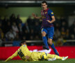 Busquets (blaugrana) decolează pe deasupra lui Castellani, jucătorul lui Villarreal // Foto: Guliver/GettyImages
