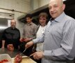 FOTO Belo şi Balint fac o avancronică culinară a prezenţei lui Bilbao în finală: ”Mănîncă vită şi beau vin”