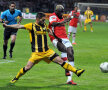 Kone (aici în duel cu Viveiros) n-a reușit ca-n alte ocazii să protejeze careul lui Bălgrădean