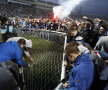 VIDEO Zenit campioană în Rusia » Fanii s-au bătut cu jandarmii pentru tricourile favoriţilor