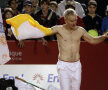 Spuneţi repede cîţi ani are John McEnroe! Foto: Raed Krishan