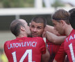 GALERIE FOTO Love is in the air » Cîteva imagini "suspecte" la Concordia - Steaua :D