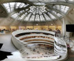 Interiorul muzeului Guggenheim 