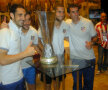 Juanfran, Adrian, Suarez și Godin (de la stînga la dreapta) și-au văzut visul cu ochii: trofeul Europa League