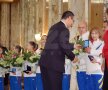 Victor Ponta le-a premiat pe gimanstele care au reprezentat România la Europeanul de la Bruxxeles