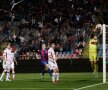 SUPERFOTO Bătălia continuă şi în 2012 » Steaua - Dinamo în cele mai tari imagini
