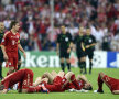 Roşu la pămînt. Nemţii s-au prăbuşit pe gazon. Finala s-a terminat. Şi ei au pierdut în faţa lui Chelsea // Foto: Reuters