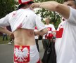 FOTO&VIDEO Război la Varşovia » Suporterii polonezi şi cei ruşi s-au încăierat înaintea meciului de la Euro