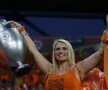 Fetele fac spectacol pe stadioanele de la Euro