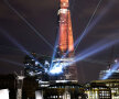 The Shard, cea mai înaltă clădire din Europa la cei 309,6 metri ai săi, şi-a sărbătorit joi seară finalizarea faţadelor cu jocuri de lumini şi lasere colorate. Încă o emblemă a Londrei în anul olimpic // Foto: Guliver/GettyImages