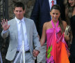 Messi şi viitoarea soţie, Antonella Roccuzzo, într-o rochie viu colorată // Foto:  AP/Rompres