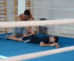 O repriză de
sparring în sala
de la Bascov