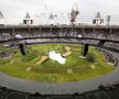 FOTO Ceremonie de vis la miezul nopţii » Start spre medalii cu poveşti, dansuri şi muzică bună