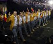 FOTO Ceremonie de vis la miezul nopţii » Start spre medalii cu poveşti, dansuri şi muzică bună