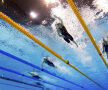 Ye Shiwen (în centru), noua rachetă subacvatică a Chinei, a înotat singură la această Olimpiadă // Foto: Reuters