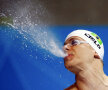 Stropitoarea umană. Brazilianul Cesar Cielo scapă de apa înghiţită în bazin?