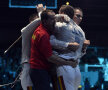 Îmbrăţişarea colectivă de după semifinala cu Rusia