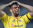 Red Rugby. SÎMBĂTĂ, SYDNEY. Australianul Kurtley Beale şi urmele unui impact devastator în meciul cu Noua Zeelandă (19-27), din Turneul celor 4 Naţiuni // Foto: Reuters