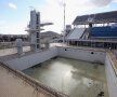 Bazinul pentru sărituri de la Aquatics Center nu are apă foto: Business Insider