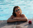 Larisa Iordache, relaxare în piscină
