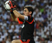 Casillas (31 de ani) n-a putut trece peste durerea dispariției puștiului polonez // Foto: Reuters